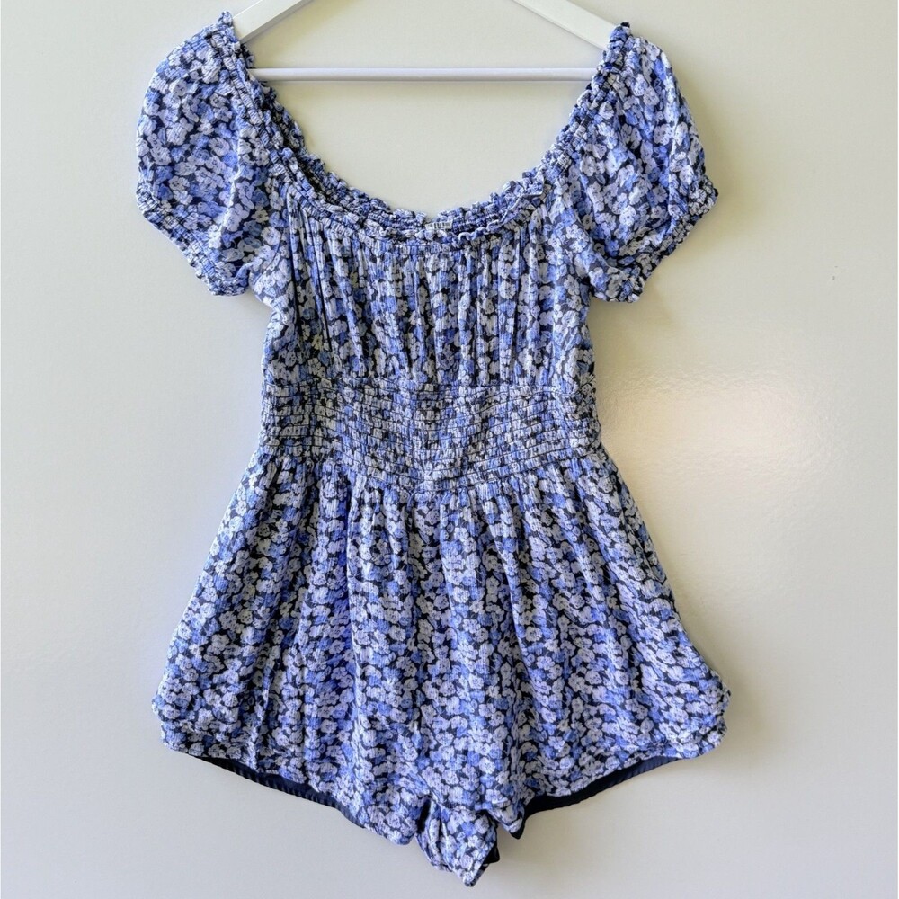Hollister Romper L Blue Ditzy Floral Smocked Babydoll Milkmaid Beach Cottage Y2K